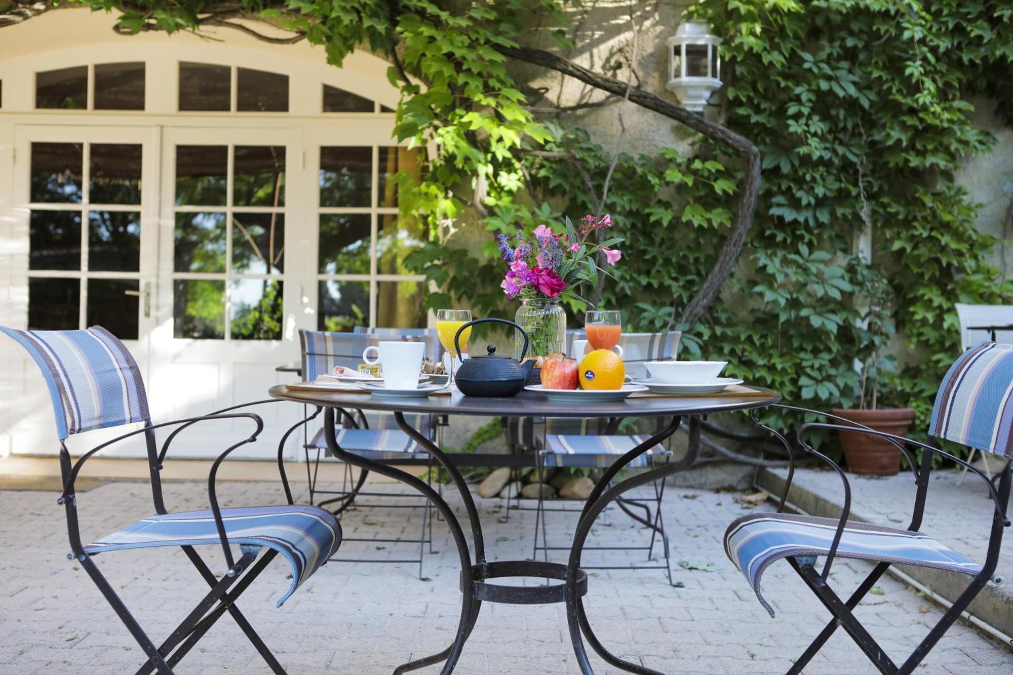 Logis Hotel La Sommellerie Châteauneuf-du-Pape Exterior foto